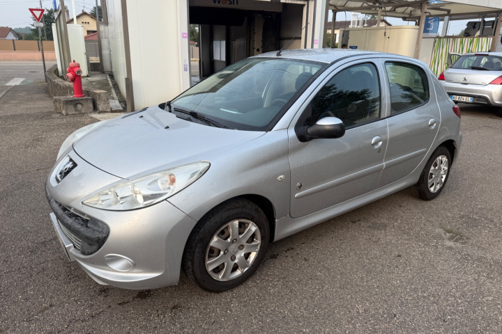 PEUGEOT 206+