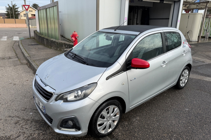 PEUGEOT 108