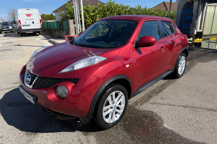 NISSAN JUKE